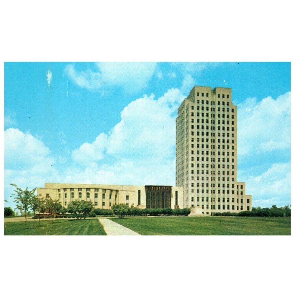 Postcard Chrome era State Capitol Building Bismarck North Dakota